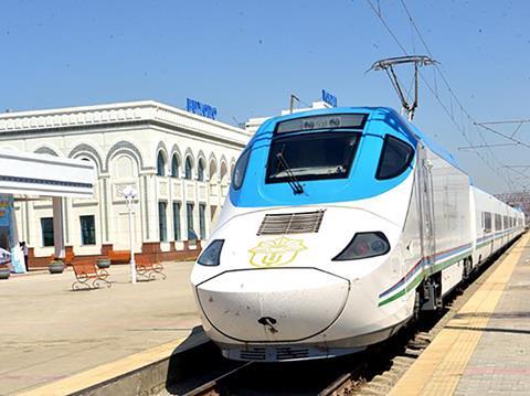 A Talgo 250 Afrosiyob trainset ran to Bukhara for the first time on August 25.