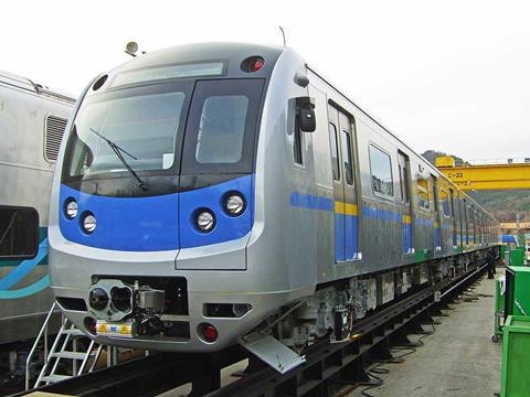 tn_kz-almaty_metro_train.jpg