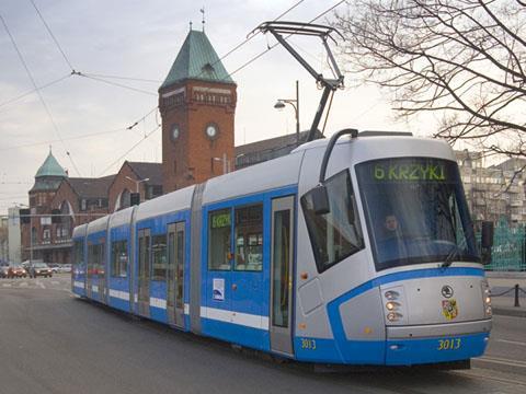 Wroclaw Skoda 16T tram.