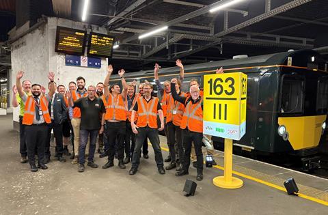 Great Western Railway has set a world record for the furthest distance travelled by a battery-electric train on a single charge