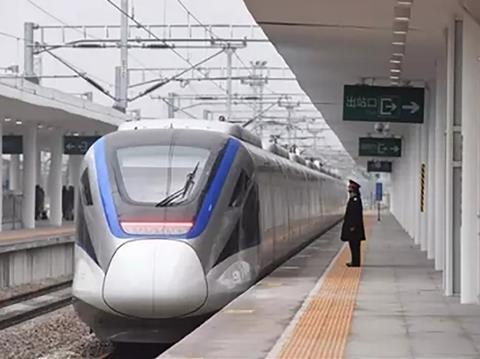 The Changsha – Zhuzhou – Xiangtan Intercity Railway has opened..