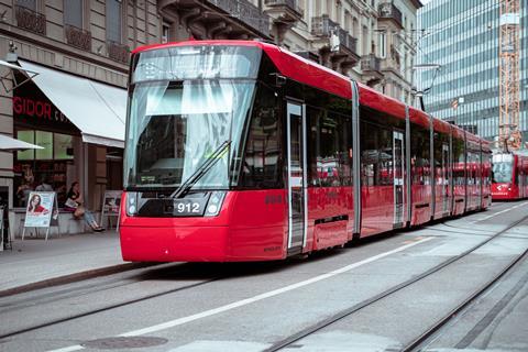 Tramlink unveiled photo Bernmobil  (3)