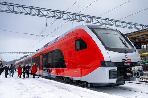Lithuanian battery-electric trainset unveiled (image LTG Link) (1)