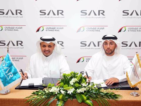 The memorandum was signed by Faris Saif Al Mazrouei, Acting CEO of Etihad Rail, and SAR Chief Executive Dr Rumaih bin Muhammad Al Rumaih.