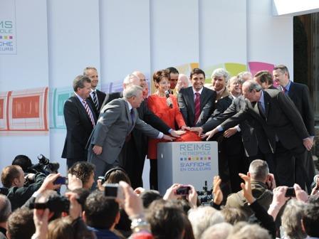 Adeline Hazan, the Mayor of Reims and president of Reims Métropole, and other officials at the inauguration of tram Line 1 on April 16. (Photo:Pascale Bourdin/Auditoire)