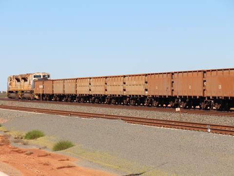 tn_au-fortescue-ore-empties-CJ.jpg