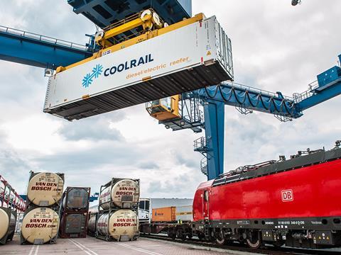 Euro Pool System has launched a thrice-weekly CoolRail dedicated temperature-controlled service to transport fresh produce between Valencia in Spain and Rotterdam in the Netherlands.
