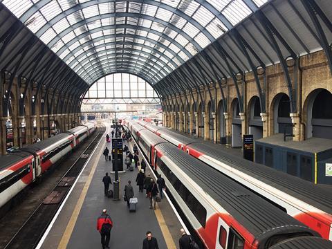 tn_gb-london-kingscross-vtec-trains.jpg