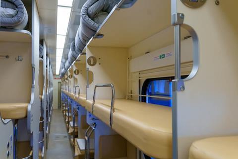 Ukrainian Railways KVSZ  platskartny coach (5)