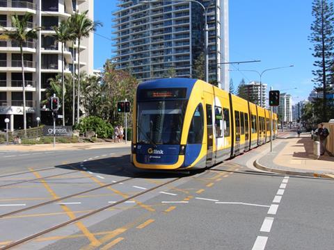 tn_au-Gold-Coast-LRT-surfersparadise-CJ.jpg