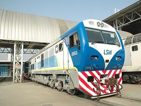 Transmashholding has been awarded a contract to maintain the locomotives and coaches used on the 76 km San Martín commuter route.