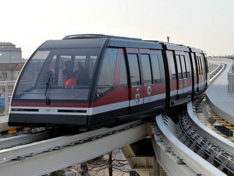 Cable Liner peoplemover in Venice.