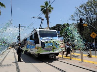 tn_us-LA-Expo_Line-opening-MTA.jpg