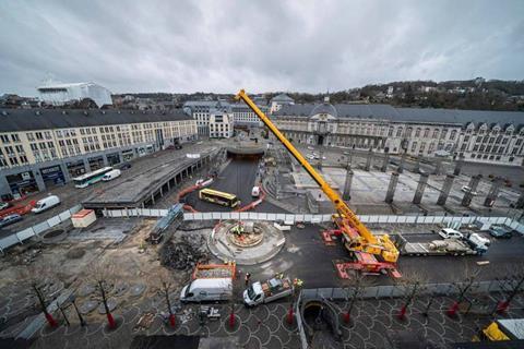 Extensive construction work is underway in the centre of Liège, where the new tram route will run past the bus station at Place St Lambert which dates from the early 1980s.