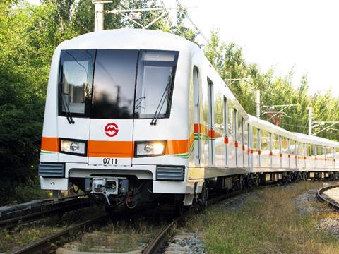 tn_cn-shanghai_metro_train.jpg