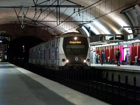 The first trainset fitted with automatic train operation equipment has started running on part of Paris RER Line A.