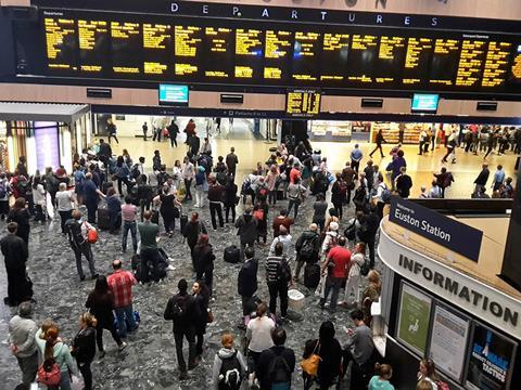 tn_gb-london-euston-concourse_01.jpg