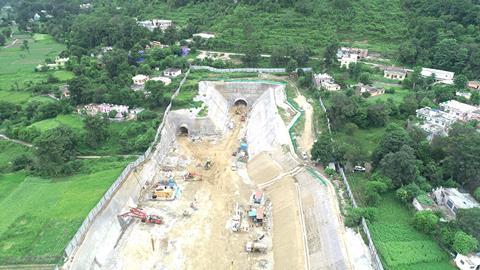 in-karnaprayag-tunnel2-yuksel-proje