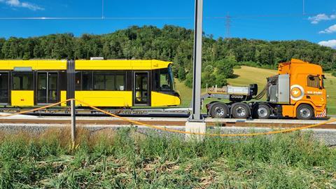 Waldenburgerbahn tram arrives (Photo: Lorenz Degen)