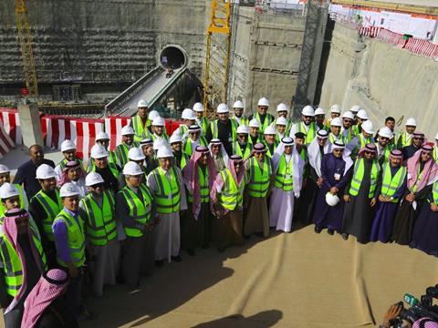 tn_sa-riyadh_line_3_tunnelling_completion.jpg