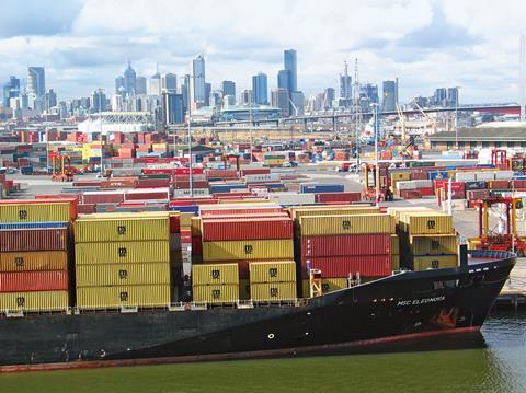 Research Report 139 looks at the economics of moving containers by rail over distances of less than 1000 km.