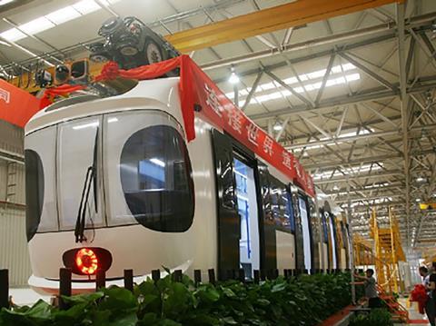 A ‘Sky Train’ suspension monorail vehicle designed for use in smaller cities and ‘scenic places’ has been unveiled at the Nanjing plant of CRRC subsidiary Nanjing Puzhen Co.