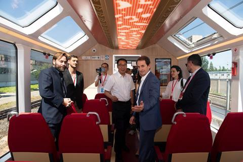 CRRC Tangshan has unveiled the first of two articulated battery railcars to operate solar-powered tourist trains through the Quebrada de Humahuaca World Heritage site in northwest Argentina.