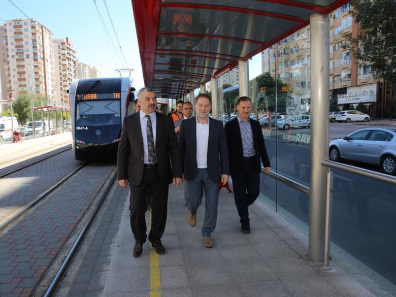 Bozankaya tram carries passengers in Kayseri | News | Railway Gazette ...