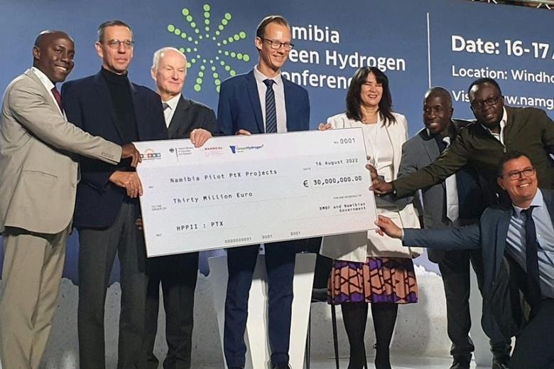 Hydrogendiesel dualfuel initiative targets African market News Railway Gazette