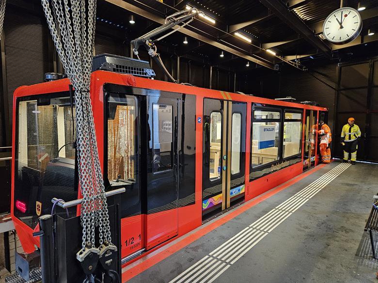Dolderbahn rack railcar unveiled | Metro Report International | Railway ...