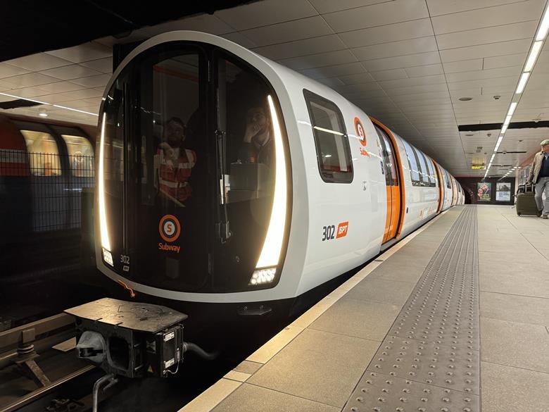 Glasgow Subway’s Stadler trains enter passenger service | Metro Report ...