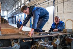 Glasgow company to overhaul London Underground wagons