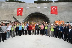 Turkey: Ankara keeps rail funds flowing